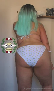 Freebie body pic update so i tried on my new bikini and wanted to part 1