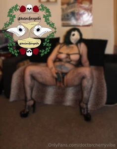 2 old sets re-upload 1 strap-on amp sunset strip body amp demonia