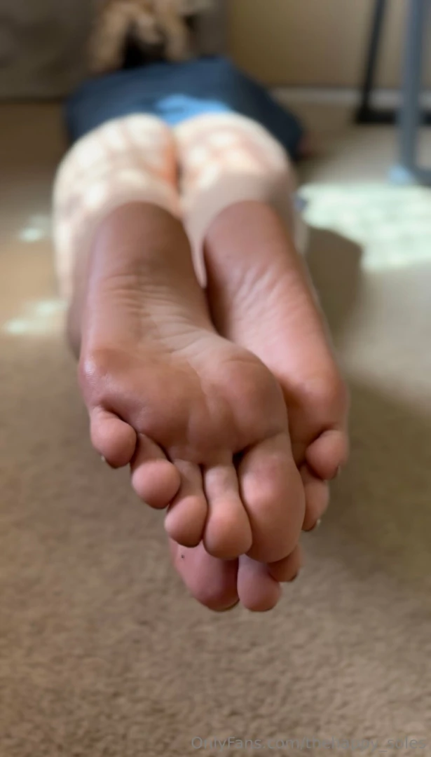 Happy friday i need a massage any takers 