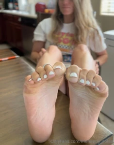 Happy toesday and happy halloween i have lots of content to post be
