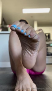 Hope everyone is having an amazing day lining up some tickle customs