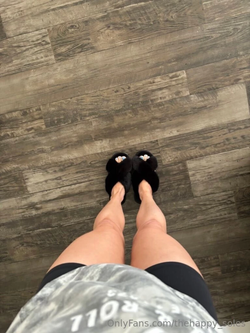 thehappy-soles - Much needed rest day enjoying this beautiful saturday who s ordering 