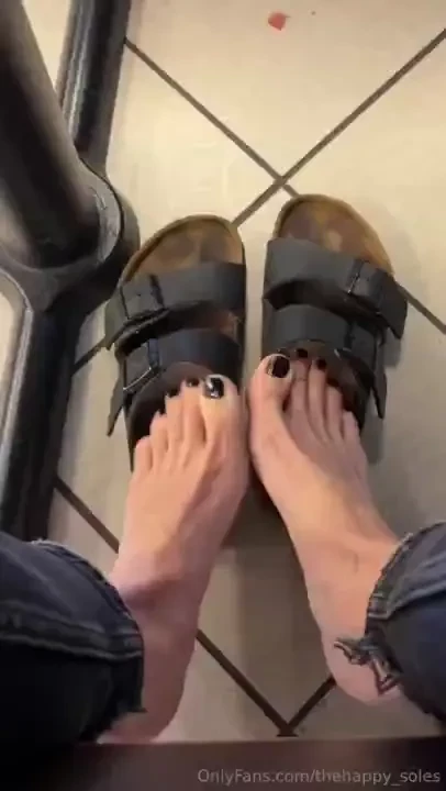 Little shoe play at lunch 