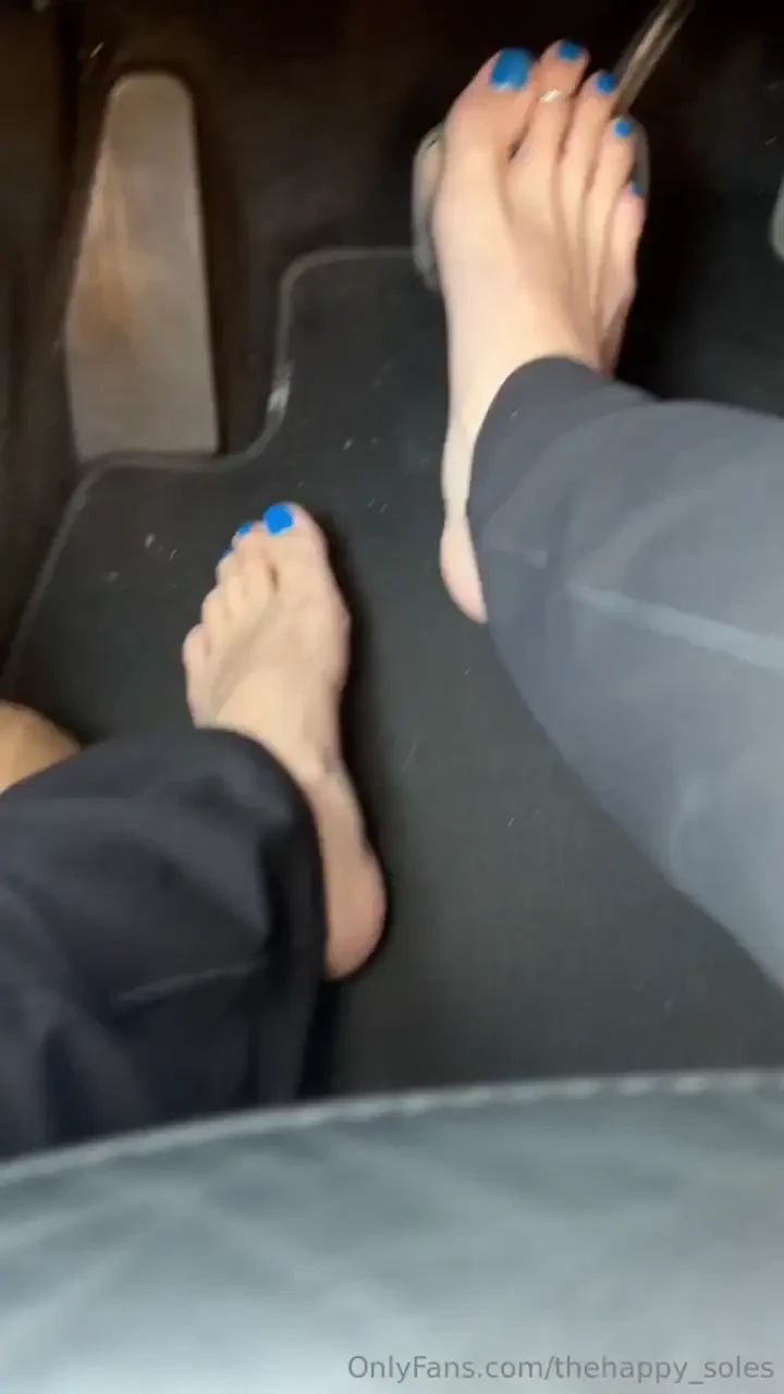 Happy tuesday i m back full swing winner has been messaged 