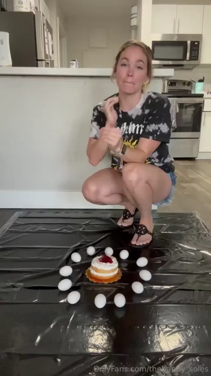 For my food lovers enjoy this as i use my tory s to make an egg mat 