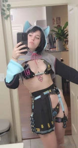 Editing the 10 min full frontal video rn but in the meantime my new