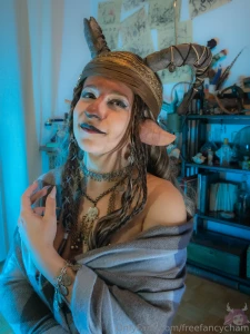 En t te t te avec une ch vre one on one with a goat