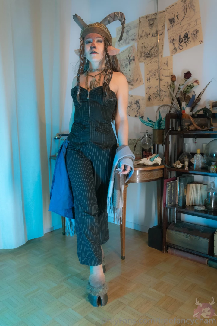 Mi-pirate mi-femme d affaires mais 100 badass half pirate half part 1 