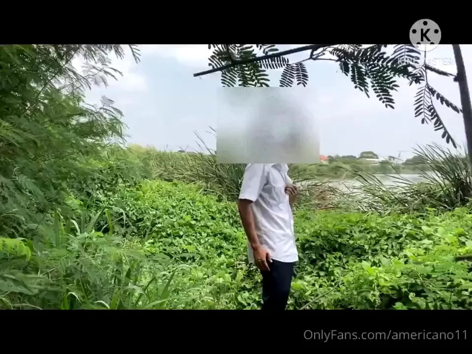 Relaxing and horny with nature around here 