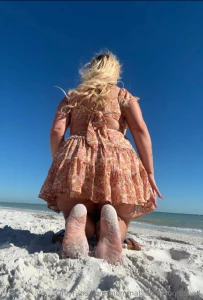 Can you help me clean my feet