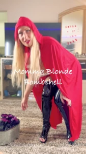 mommablondebombshell - If we cosplayed together who would we play want to play red riding 