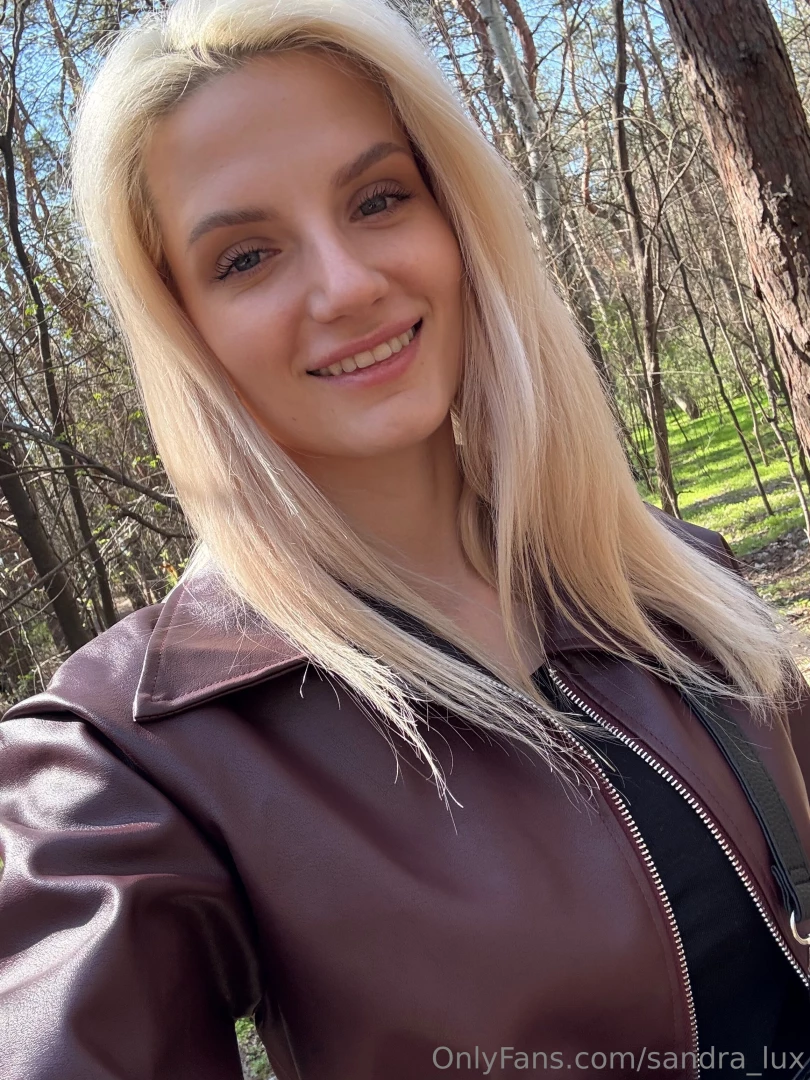 Walking in the fresh air is something i love after an hour of walking 