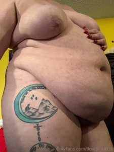 I feel like my belly is starting to hang pretty low part 1