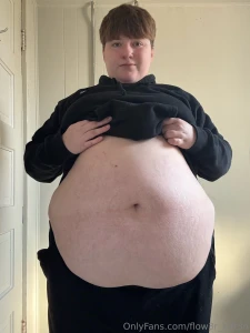 No wonder i m getting so tired so easily this stuffed belly is massive part 1