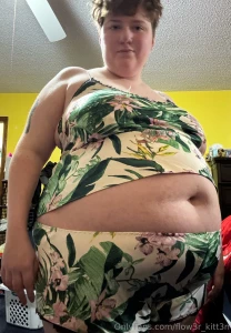 My maternity pajamas are soon-to-be-retired part 1