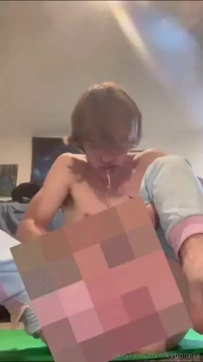 Roll something up and stroke toke with me 