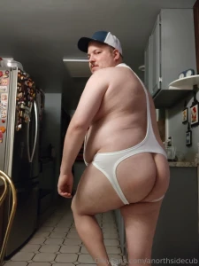 Some ass and belly pics in my singlet from last night part 2