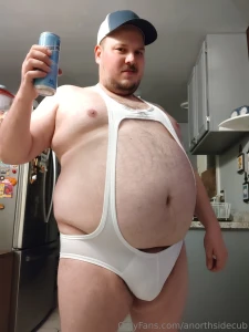 Some ass and belly pics in my singlet from last night part 3