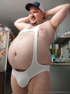 Some ass and belly pics in my singlet from last night part 4