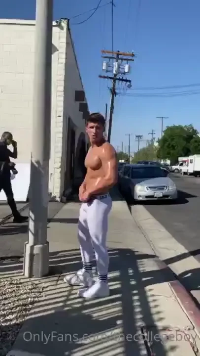 You guys want to come along on some photoshoots with me 