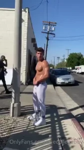 You guys want to come along on some photoshoots with me