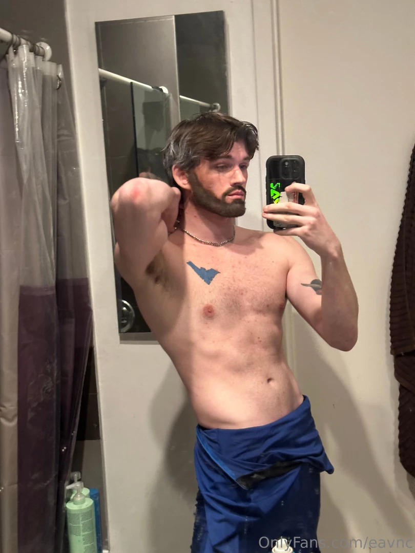 Daddy s muscles are yours 