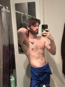 Daddy s muscles are yours