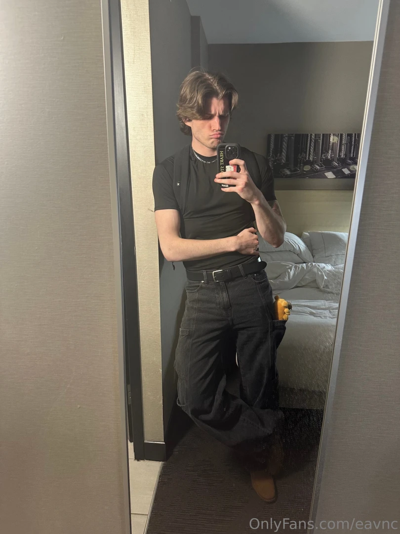 You looking at me or the reflection 