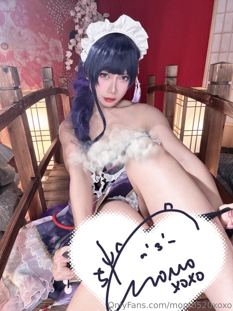 My traveler don t look at me i m changing clothes boobs jiggle jiggle part 1 