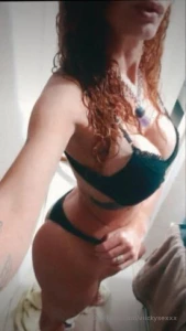 Follow this hot redhead juliette_amour who will make you have the best part 6