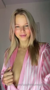 anaknoxx - Good morning do you want me to see what s under this robe send me a 