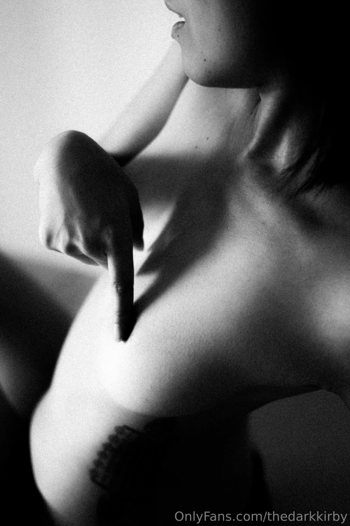 En yes if you buy this post you ll see more sexy shots especially if 