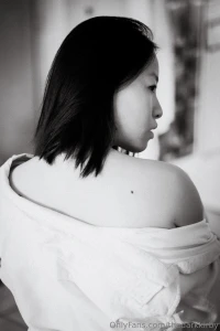 En yes if you buy this post you ll see more sexy shots especially if part 3