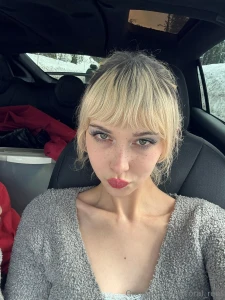 Tell me i m pretty and maybe i ll let you ruin me