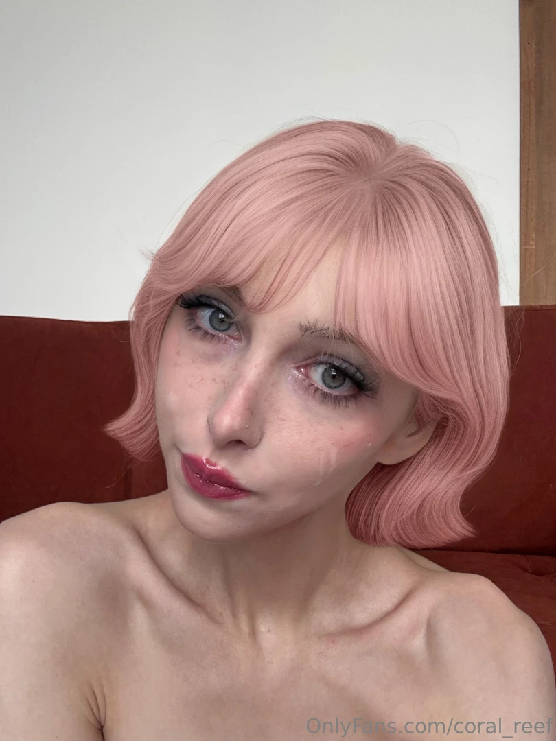 Wanna see what color panties i picked today you gotta be a good boy 