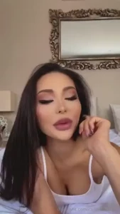 Hit the like button if you want to see more exclusive video content