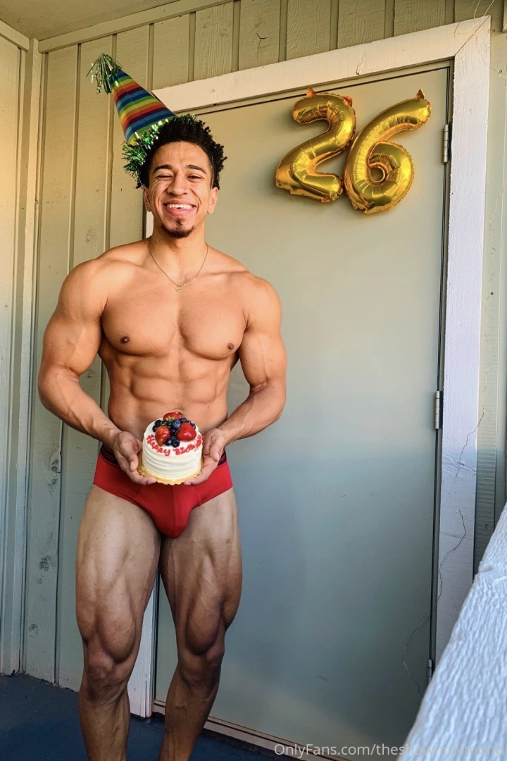Hi it s my birthday so i m giving you all 40 off my paid sub of all 