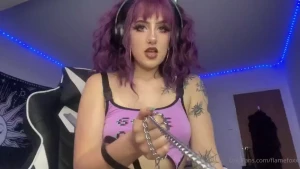 Aren t you good watching me game and being quiet remember to stay