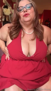 Curves confidence and a whole lot of sass