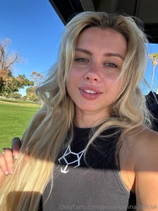 Fit blonde is giving you free access to her vip page grab it now ad part 1