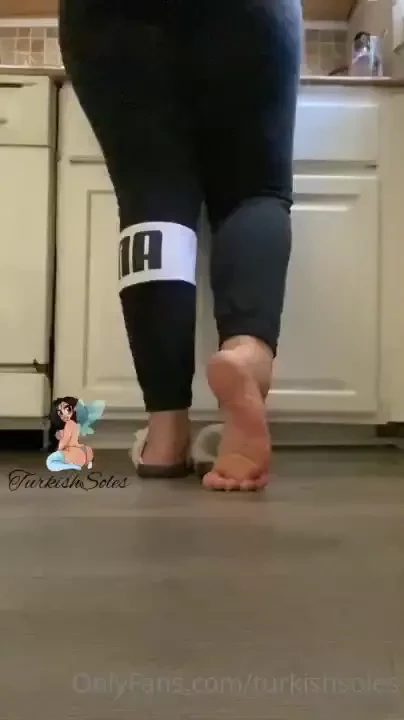 You creep you can t stop looking at my feet 