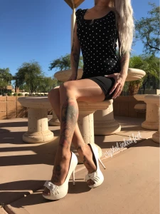 A day out in pantyhose