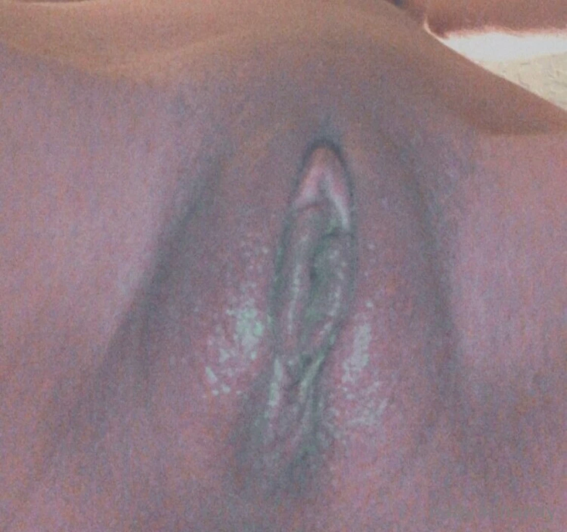 Would you eat my pussy check your messages for a better visual 