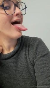 Worship my loooong giantess tongue