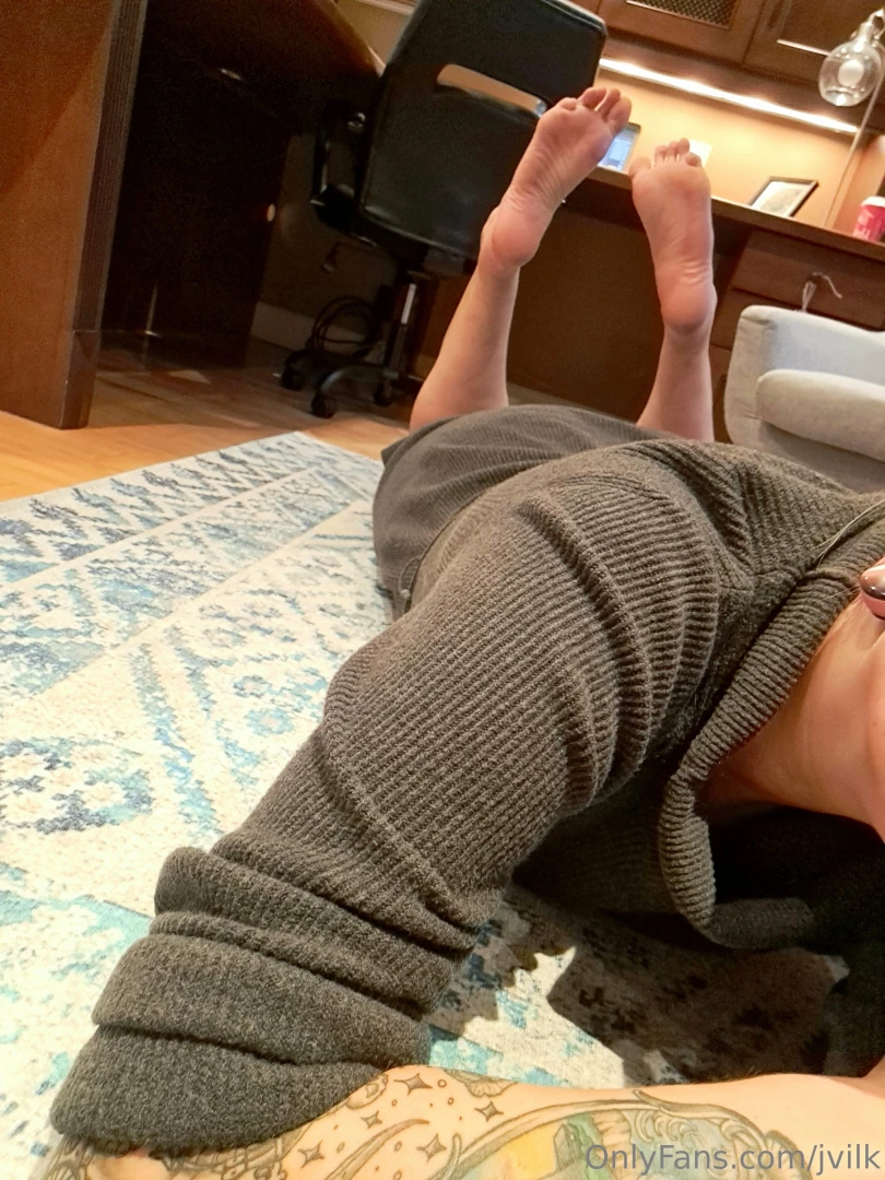 Bow down start worshipping if you can even handle these giant feet part 10 