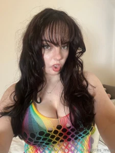 If you tip me 15 i ll send 2 uncensored pussy pics into your dms