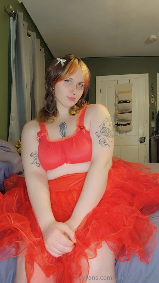 Anyone who tips me 1 or more gets a christmas pussy pic let s spread part 1 