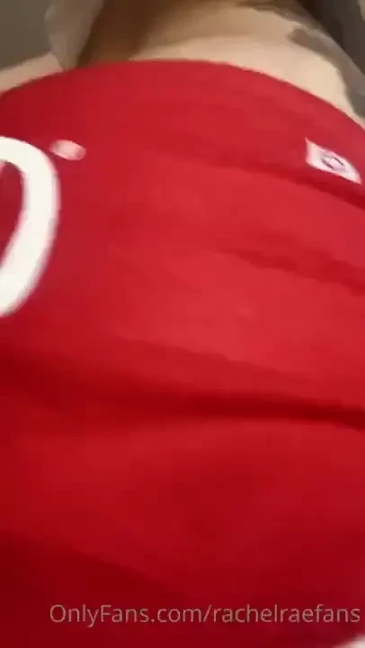 Loving these booty shorts tip if you wanna see my kitty 