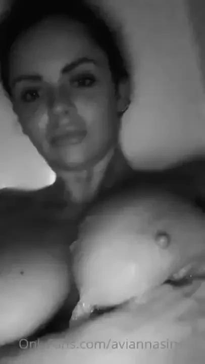 Little bath time vid for you guys 
