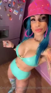 I ve just had an impromptu photoshoot in the kitchen - matching the